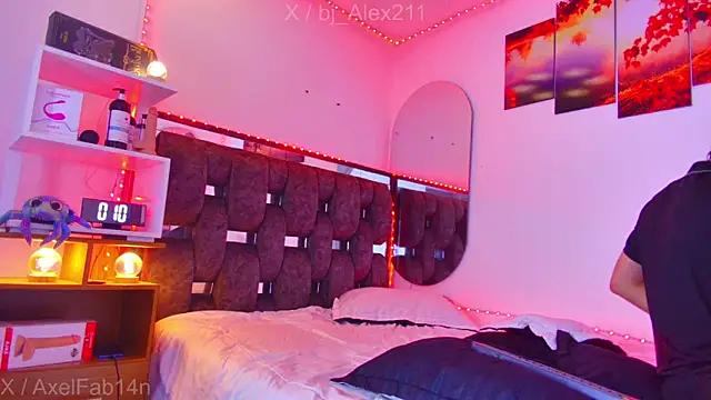 Alex and Fabian online show from November 11, 2025, 10:04 pm