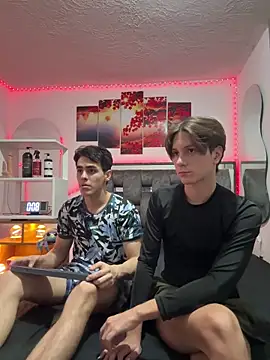 Alex and Fabian online show from April 15, 2026, 2:17 am