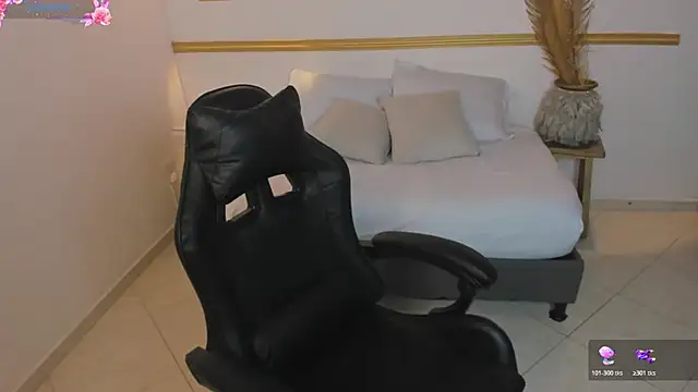 lia sexx19 online show from February 3, 2026, 2:53 am