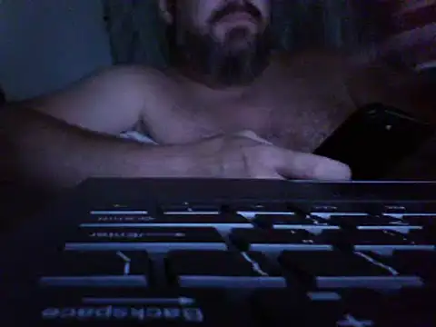 Snapshot of FROL83 chatting on June 8, 2026, 8:09 pm FROL83 online show from June 8, 2026, 8:09 pm