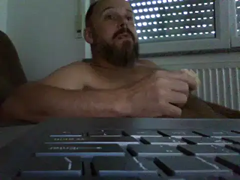 Snapshot of FROL83 chatting on July 1, 2026, 6:41 pm FROL83 online show from July 1, 2026, 6:41 pm