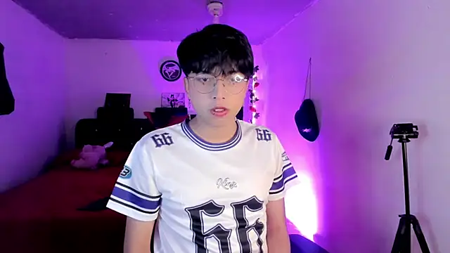 AnggelONfiree online show from January 17, 2026, 5:55 am