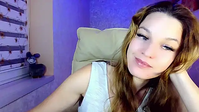 impossibleluna online show from October 6, 2025, 6:41 pm