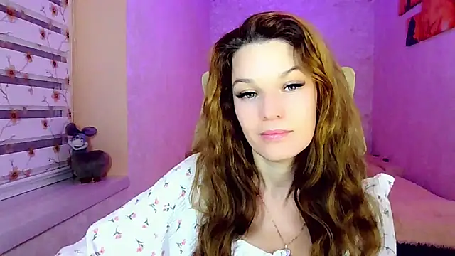 impossibleluna online show from October 9, 2025, 5:13 pm