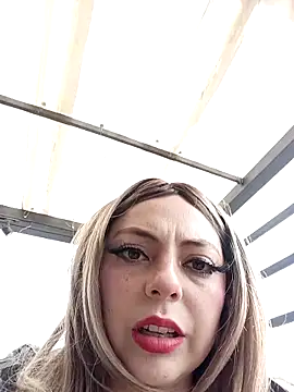 madelaine- online show from December 17, 2025, 6:46 pm