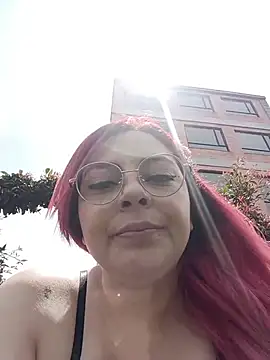 madelaine- online show from June 4, 2026, 6:01 pm