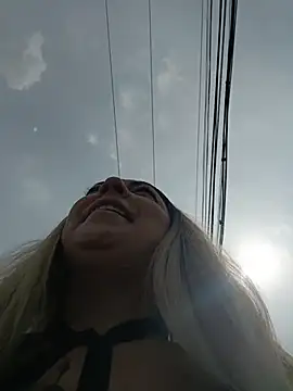 madelaine- online show from November 6, 2025, 6:56 pm