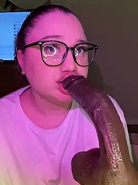 DaisyBooom online show from February 23, 2025, 10:20 pm