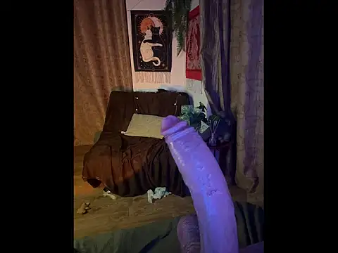 DaisyBooom online show from March 18, 2026, 8:10 pm