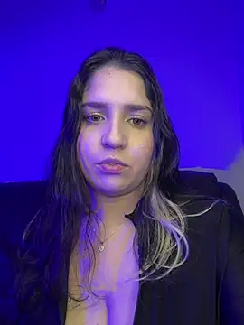 valentina jonnes1 online show from June 5, 2026, 4:17 am