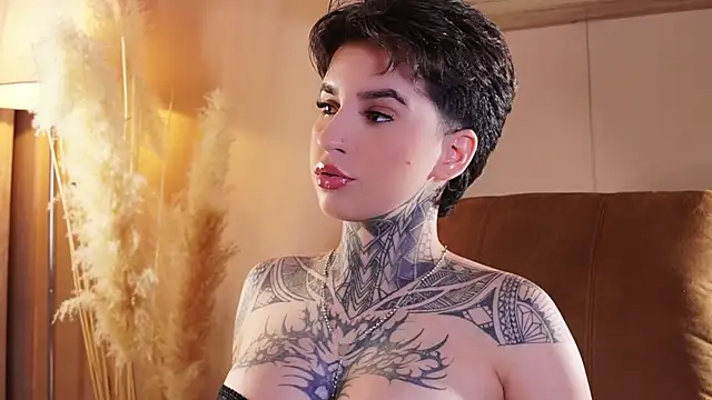 AliceShazaham  online show from May 14, 2026, 8:22 am