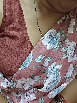 PayalSharmahot143 online show from May 25, 2026, 5:22 pm
