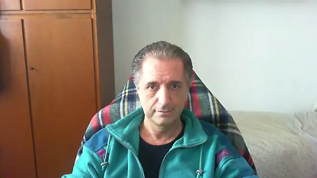 lliuk70mi online show from April 20, 2026, 12:41 pm