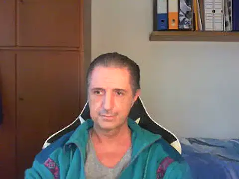 lliuk70mi online show from December 22, 2024, 1:44 pm