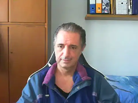 lliuk70mi online show from February 4, 2025, 1:27 pm