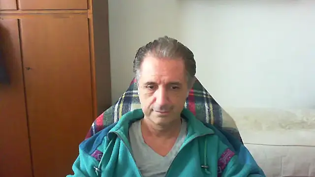 lliuk70mi online show from April 23, 2026, 1:24 pm