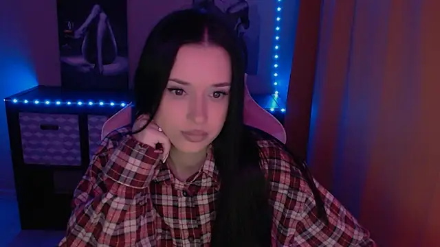 AlisaLink online show from February 13, 2025, 3:56 pm