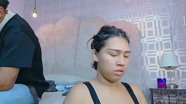 Snapshot of Annyeli chatting on November 12, 2025, 3:05 pm Annyeli online show from November 12, 2025, 3:05 pm