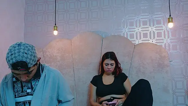 Snapshot of Annyeli chatting on November 15, 2025, 2:10 pm Annyeli online show from November 15, 2025, 2:10 pm