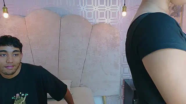 Snapshot of Annyeli chatting on November 13, 2025, 3:49 pm Annyeli online show from November 13, 2025, 3:49 pm