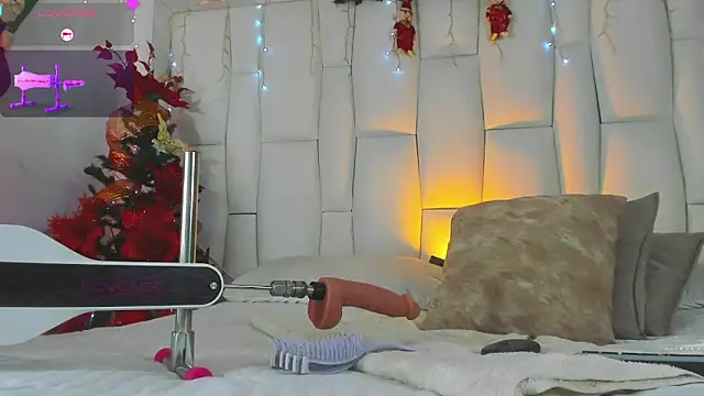 Regiina Doll online show from December 14, 2025, 11:10 pm