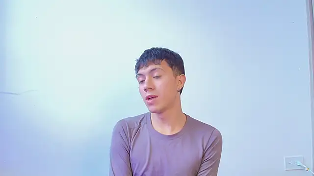 Snapshot of Justyn_Ross chatting on September 24, 2025, 5:52 pm Justyn Ross online show from September 24, 2025, 5:52 pm