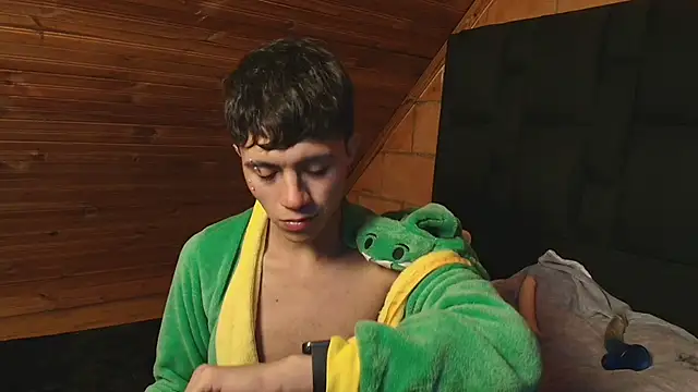 Snapshot of Justyn_Ross chatting on October 21, 2025, 7:19 am Justyn Ross online show from October 21, 2025, 7:19 am