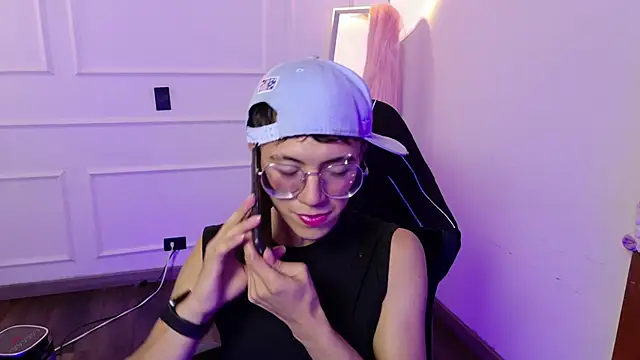 Snapshot of Justyn_Ross chatting on October 6, 2025, 7:53 am Justyn Ross online show from October 6, 2025, 7:53 am