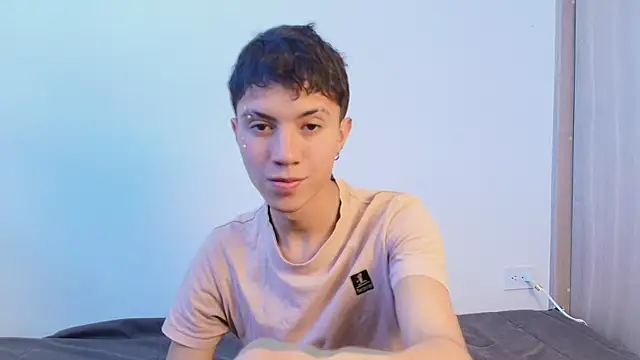 Snapshot of Justyn_Ross chatting on September 21, 2025, 7:08 pm Justyn Ross online show from September 21, 2025, 7:08 pm