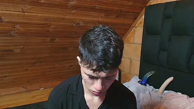 Snapshot of Justyn_Ross chatting on October 29, 2025, 4:22 am Justyn Ross online show from October 29, 2025, 4:22 am