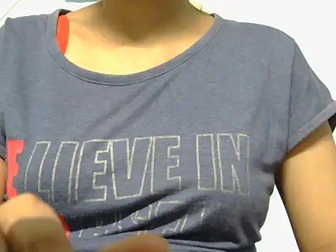 Snapshot of Thimiralagi chatting on February 4, 2026, 7:20 pm Thimiralagi online show from February 4, 2026, 7:20 pm