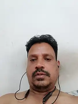 Snapshot of Raj1043 chatting on February 27, 2025, 9:29 am Raj1043 online show from February 27, 2025, 9:29 am