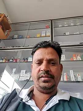 Snapshot of Raj1043 chatting on November 22, 2025, 6:01 am Raj1043 online show from November 22, 2025, 6:01 am