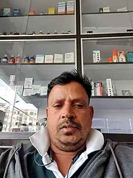 Snapshot of Raj1043 chatting on November 16, 2025, 6:18 am Raj1043 online show from November 16, 2025, 6:18 am