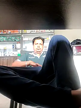 Snapshot of Raj1043 chatting on October 30, 2025, 6:01 am Raj1043 online show from October 30, 2025, 6:01 am