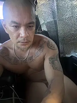 Snapshot of EatMyCake831 chatting on October 28, 2025, 6:40 pm EatMyCake831 online show from October 28, 2025, 6:40 pm