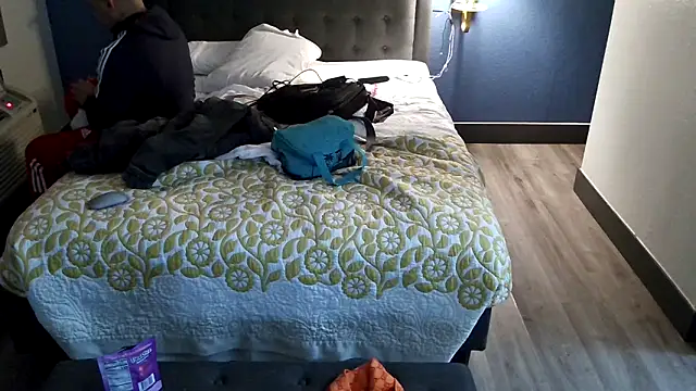 Snapshot of EatMyCake831 chatting on January 24, 2025, 2:51 pm EatMyCake831 online show from January 24, 2025, 2:51 pm