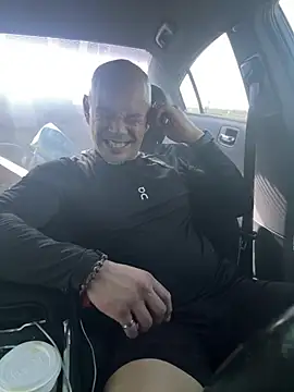 EatMyCake831 online show from February 12, 2026, 6:18 pm