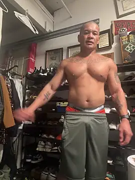 Snapshot of EatMyCake831 chatting on September 25, 2025, 9:04 am EatMyCake831 online show from September 25, 2025, 9:04 am