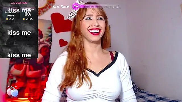 Snapshot of MeganCrouch chatting on November 22, 2025, 7:13 pm MeganCrouch online show from November 22, 2025, 7:13 pm