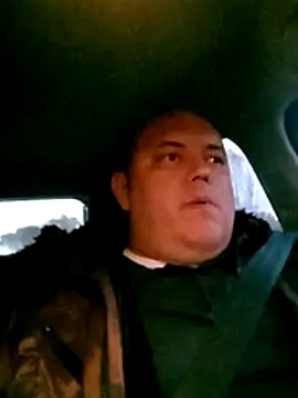 Snapshot of BigromeoXX chatting on November 3, 2025, 4:21 pm BigromeoXX online show from November 3, 2025, 4:21 pm