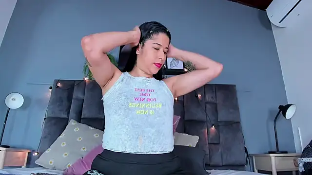 DulceAurora   online show from March 18, 2026, 4:48 am