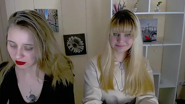  Nicole new online show from March 13, 2025, 5:28 pm