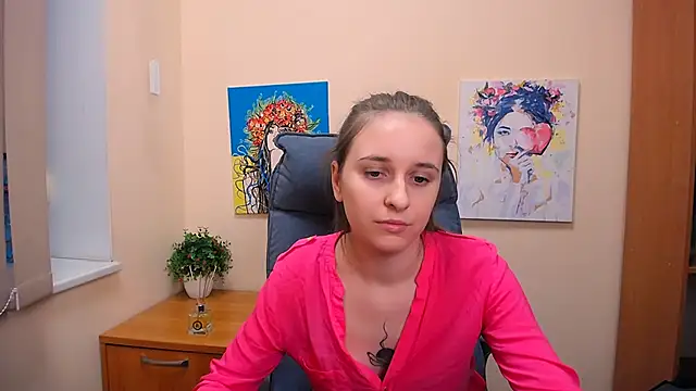  Nicole new online show from February 26, 2025, 12:49 pm