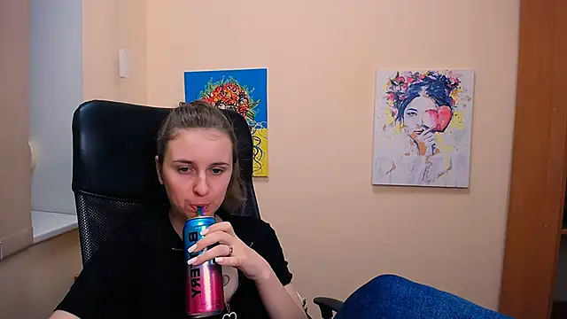  Nicole new online show from March 14, 2025, 3:36 pm