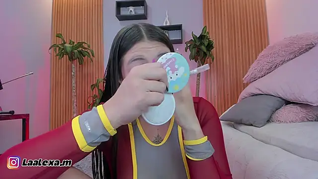 Snapshot of Aixaa_charles chatting on November 2, 2025, 12:10 pm Aixaa charles online show from November 2, 2025, 12:10 pm