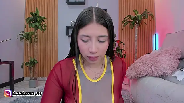 Snapshot of Aixaa_charles chatting on November 12, 2025, 12:42 pm Aixaa charles online show from November 12, 2025, 12:42 pm