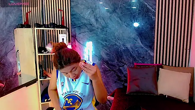 Snapshot of Isalombardi chatting on November 8, 2025, 3:43 am Isalombardi online show from November 8, 2025, 3:43 am