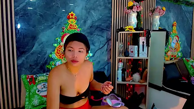 Isalombardi online show from December 18, 2025, 4:06 am