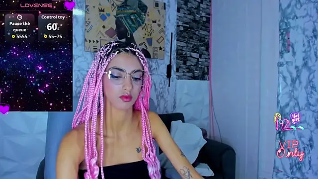 Queen Cuarxxo online show from April 11, 2026, 12:29 am